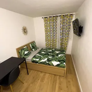 Magnifique De 4 8 Personnes Max A 20 Minutes De Paris Appartement